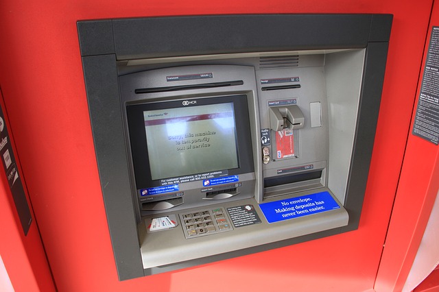 indias-first-upi-based-card-less-atm-facility-launched