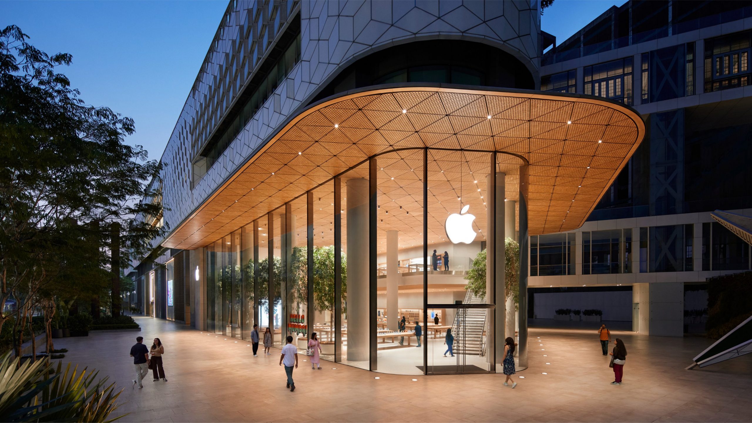 apple-faces-spyware-allegations-from-employees